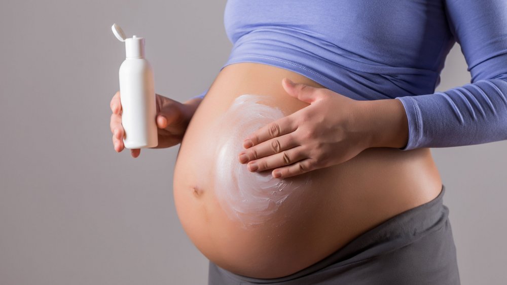 Conseils-pour-éviter-les-vergetures-pendant-sa-grossesse